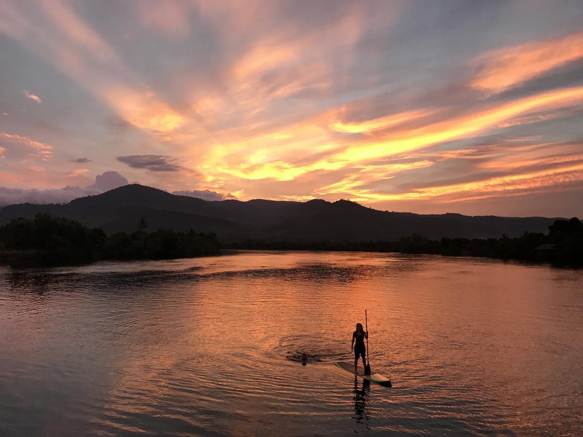 Mad Monkey Hostel Kampot (Adults Only) Dış mekan fotoğraf