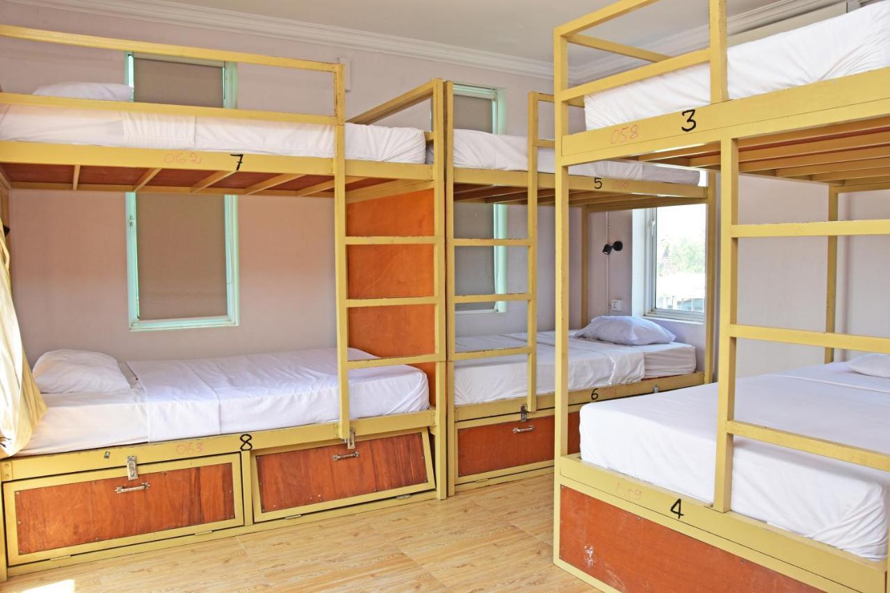 Mad Monkey Hostel Kampot (Adults Only) Dış mekan fotoğraf