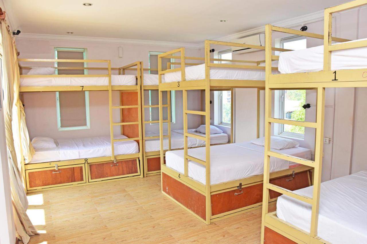 Mad Monkey Hostel Kampot (Adults Only) Dış mekan fotoğraf