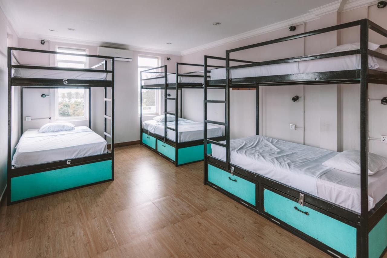 Mad Monkey Hostel Kampot (Adults Only) Dış mekan fotoğraf