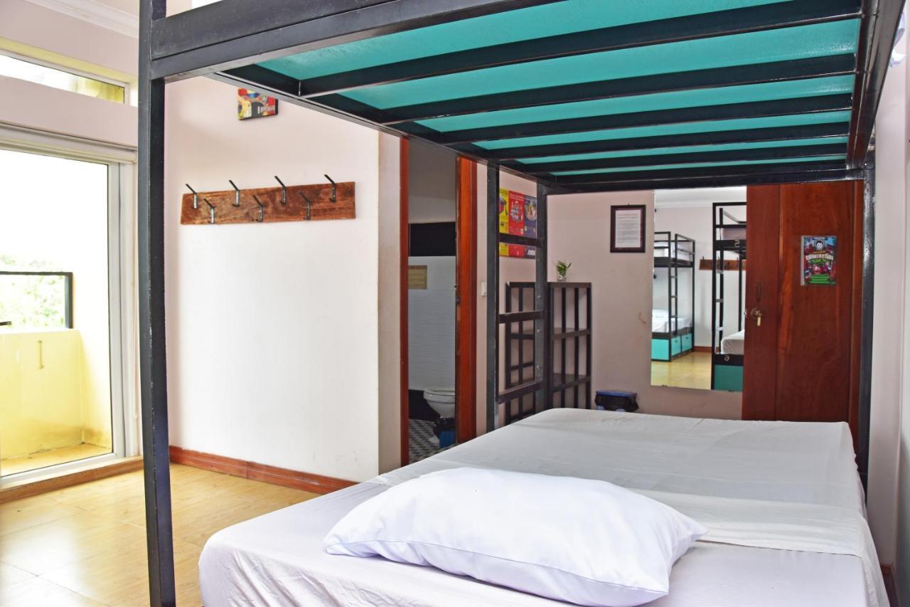 Mad Monkey Hostel Kampot (Adults Only) Dış mekan fotoğraf