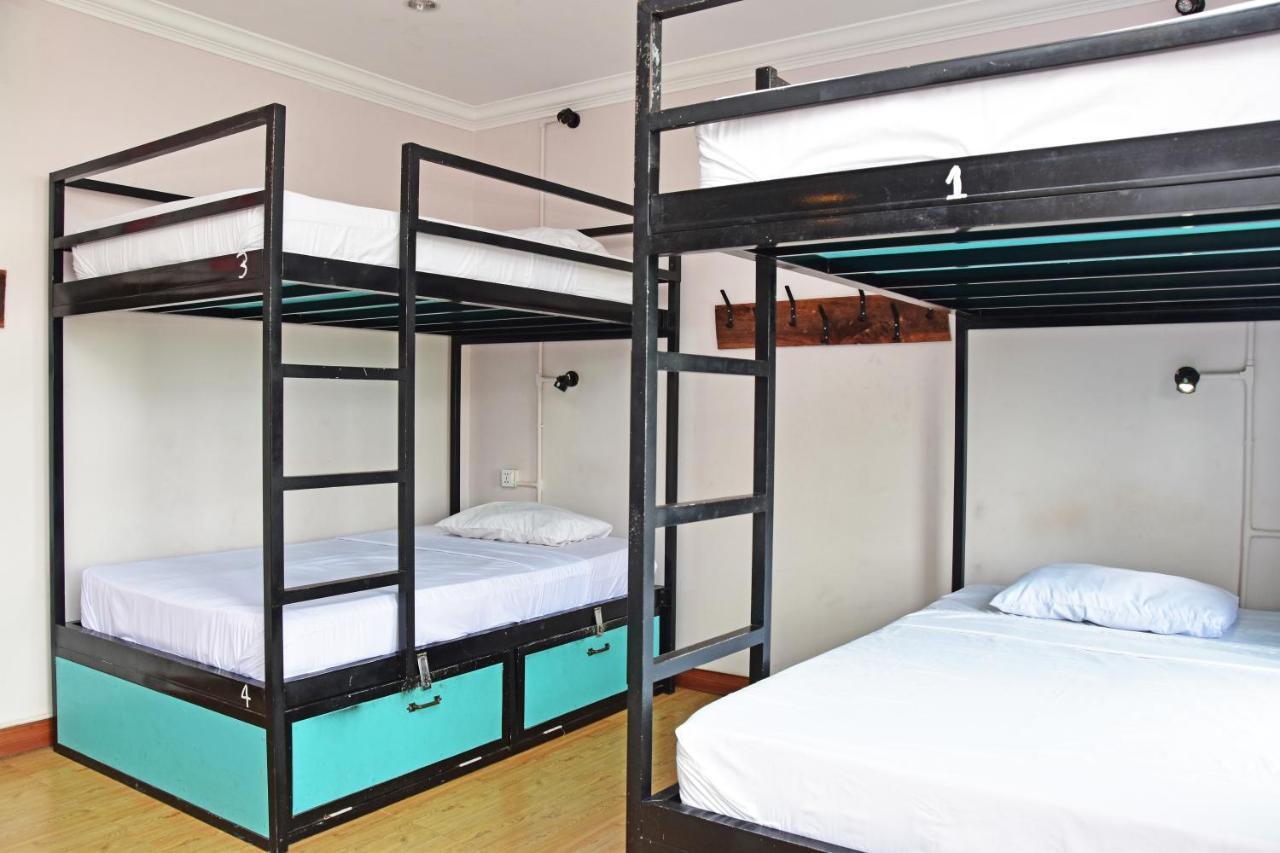 Mad Monkey Hostel Kampot (Adults Only) Dış mekan fotoğraf