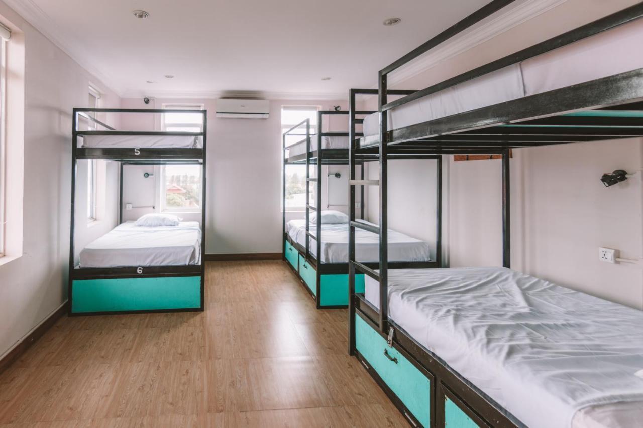 Mad Monkey Hostel Kampot (Adults Only) Dış mekan fotoğraf