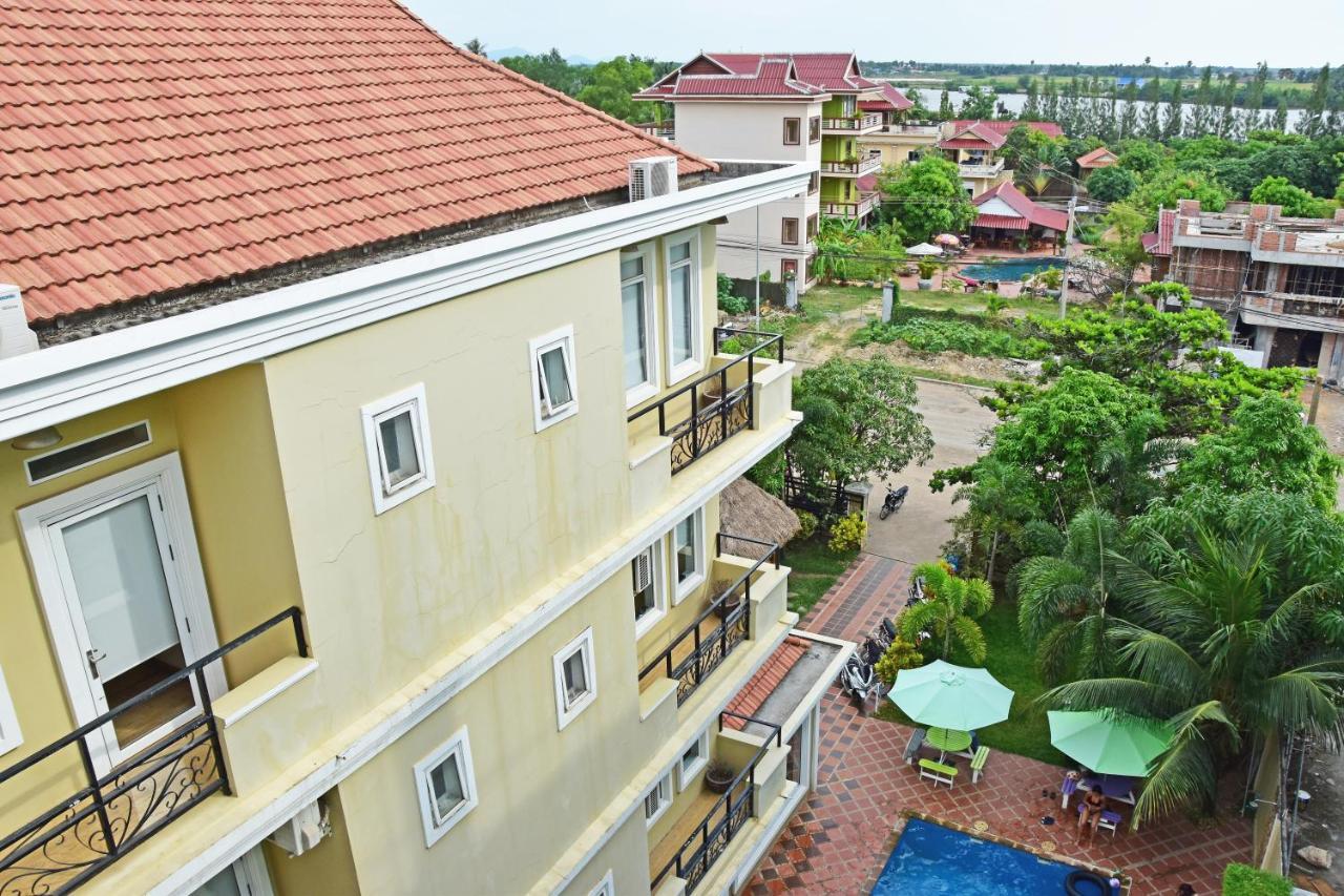 Mad Monkey Hostel Kampot (Adults Only) Dış mekan fotoğraf