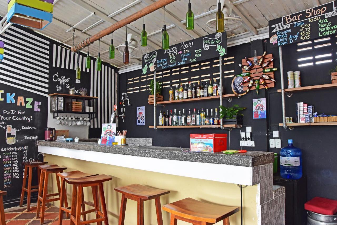 Mad Monkey Hostel Kampot (Adults Only) Dış mekan fotoğraf