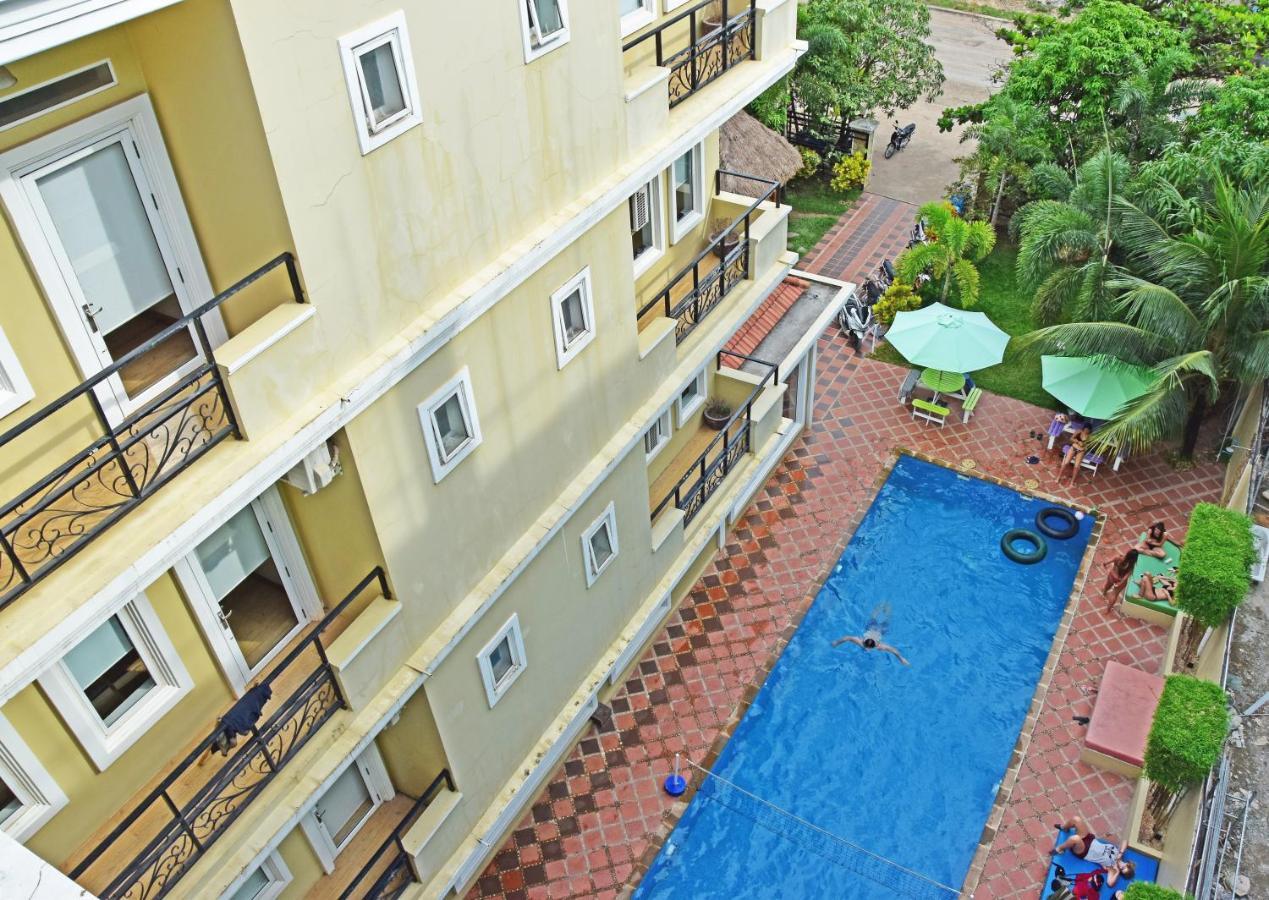 Mad Monkey Hostel Kampot (Adults Only) Dış mekan fotoğraf