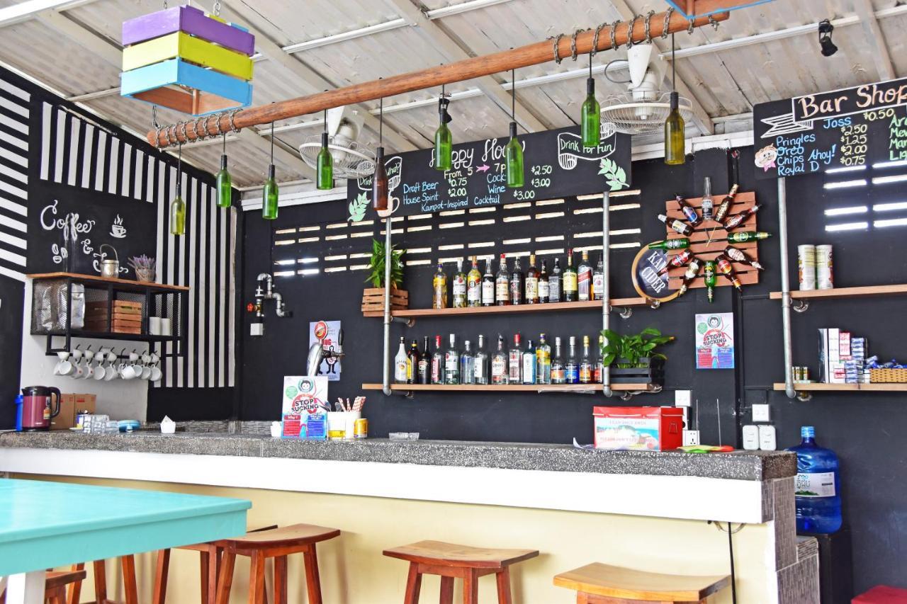 Mad Monkey Hostel Kampot (Adults Only) Dış mekan fotoğraf